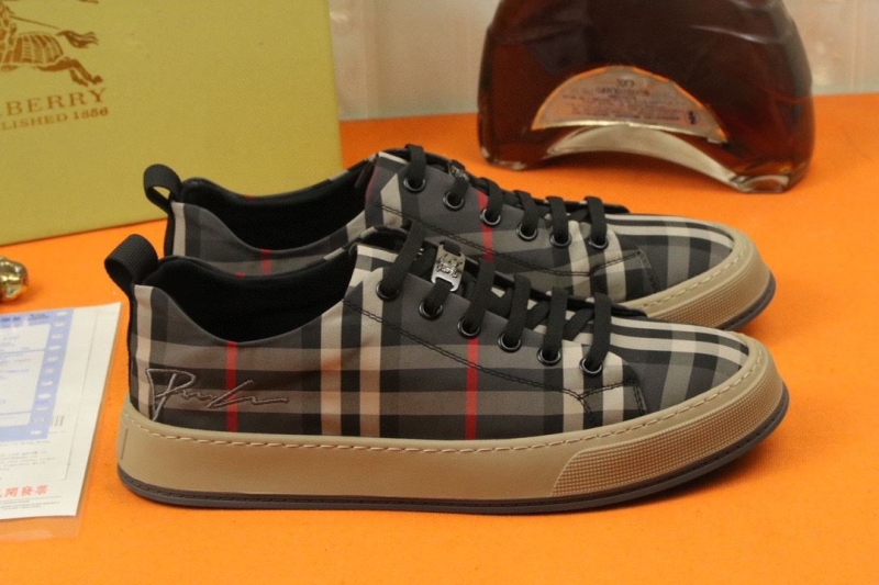 Burberry Sneakers